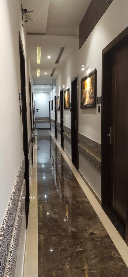 Hotel Meriton Mumbai Exterior foto