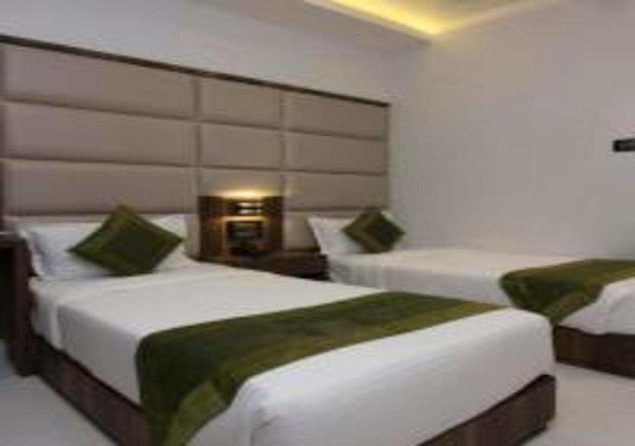 Hotel Meriton Mumbai Exterior foto