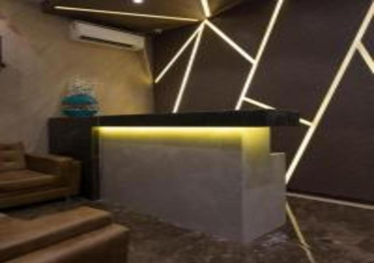 Hotel Meriton Mumbai Exterior foto